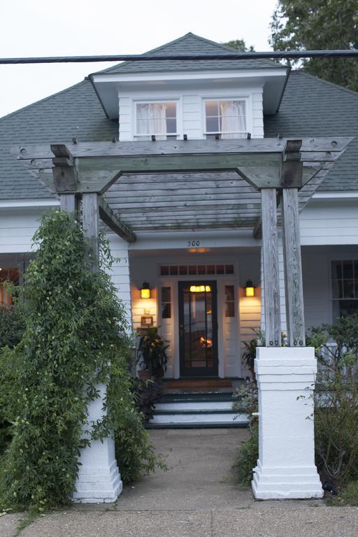 Cameron House Inn Manteo Exterior photo